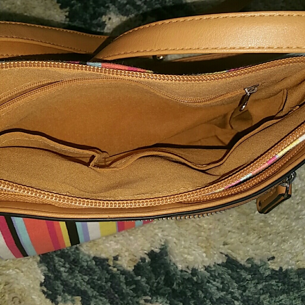 Striped Purse - Picture 2 of 5